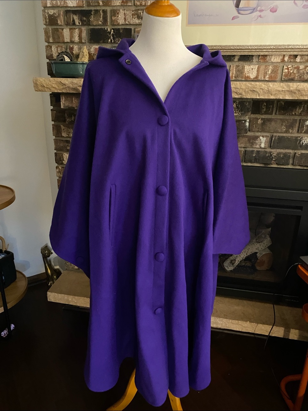 COLORATURA 100% wool purple cape coat. Made in USA. Thick soft wool!!